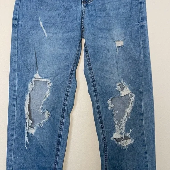 WILD FABLE cropped distressed ripped blue jeans in women’s size 00 - Picture 4 of 8